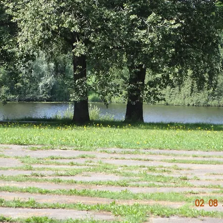 Budroom